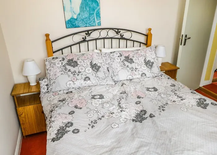 Holiday home Errisbeg